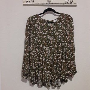 Time and True Womens M Blouse Green Floral